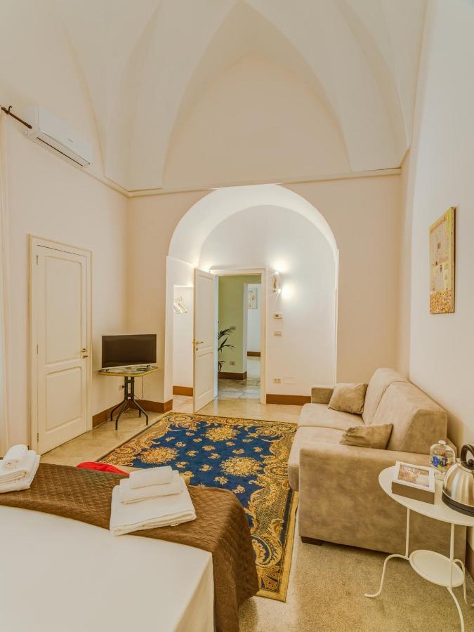 Dimora San Leucio Bed & Breakfast Lecce Ngoại thất bức ảnh