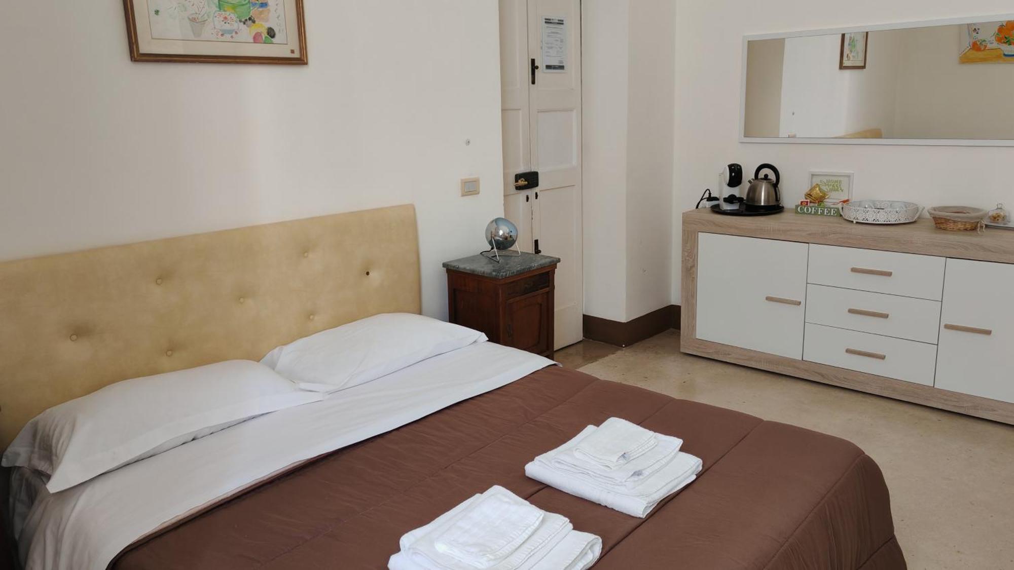Dimora San Leucio Bed & Breakfast Lecce Ngoại thất bức ảnh